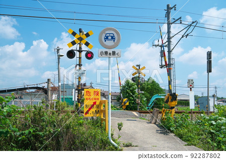 The second Kangawa railroad crossing where the alarm in the single track section of the Seto Ohashi Line began to sound, Minami-ku, Okayama City, Okayama Prefecture The second Kangawa railroad crossing where the alarm in the single track section of the Seto Ohashi Line began to sound, Minami-ku, Okayama City, Okayama Prefecture 92287802