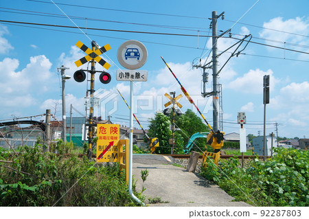 The second Kangawa railroad crossing where the alarm went off and the barrier started to go down in the single track section of the Seto Ohashi Line, Minami-ku, Okayama City, Okayama Prefecture. 92287803