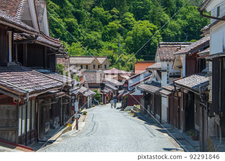 岡山縣高橋市成羽鎮,吹屋故鄉村的老街 岡山縣高橋市成羽鎮,吹屋故鄉村的老街 92291846