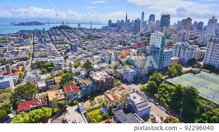 Downtown skyline from above in San Francisco 92296040