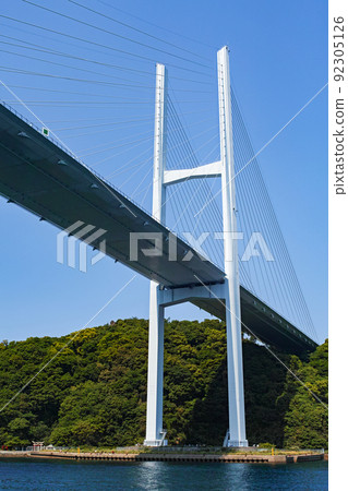 Nagasaki Prefecture / Megami Bridge seen from the sea (Venus Wing) Nagasaki Prefecture / Megami Bridge seen from the sea (Venus Wing) 92305126