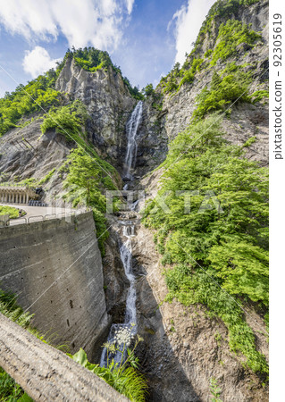 Hakusan Shirakawago White Road "Fukube no Otaki" 92305619