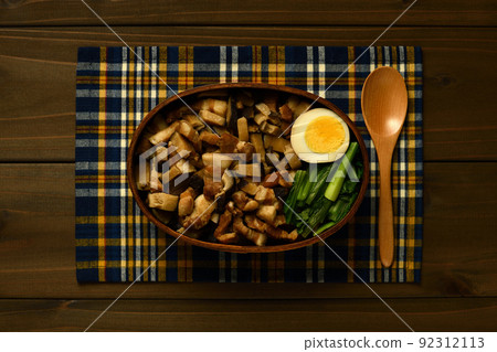 Lo bah png lunch 92312113