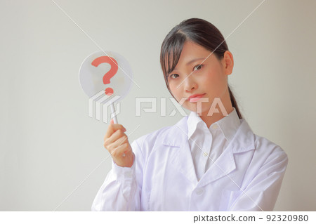 帶 Hatena 板 2 的白大褂女人 92320980