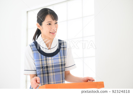 Image of serving that is easy to use for caregiver recruitment etc. 92324818