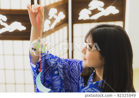 Arimatsu Shibori Yukata Woman Wind Chime Arimatsu Shibori Yukata Woman Wind Chime 92325849
