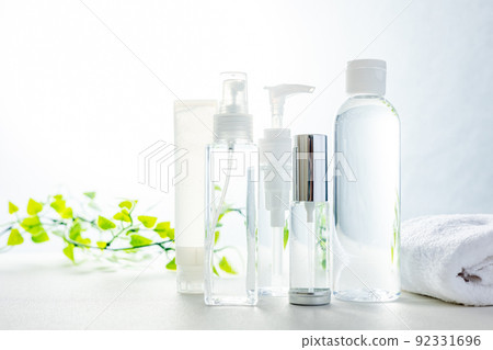 Skin care_basic cosmetics 92331696