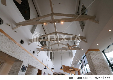 High ceiling restaurant landscape High ceiling restaurant landscape 92341366
