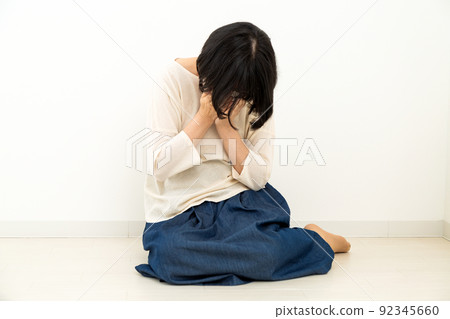 Middle female depressed 92345660