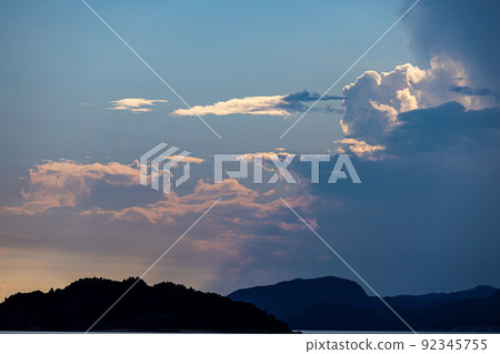 Summer dusk clouds and island views Summer dusk clouds and island views 92345755