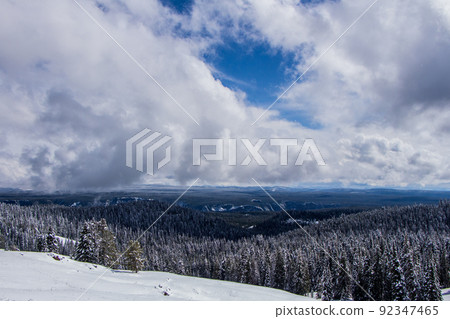 Yellowstone National Park in Autumn 92347465