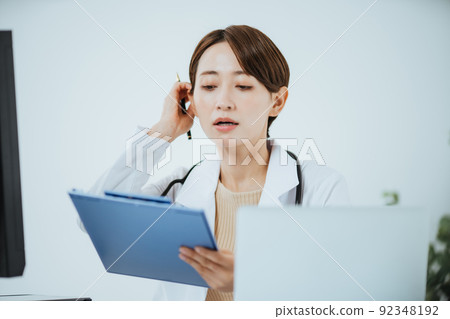 女醫生遠程諮詢 女醫生遠程諮詢 92348192