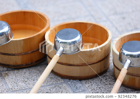 Preparation for sprinkling water in summer 92348276
