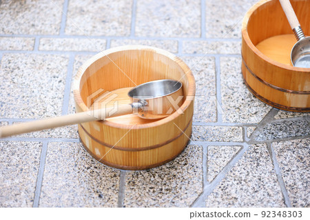Preparation for sprinkling water in summer 92348303