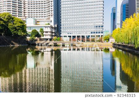 Tokyo Wadakura Moat and Wadakura Bridge Tokyo Wadakura Moat and Wadakura Bridge 92348315