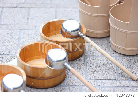 Preparation for sprinkling water in summer 92348378
