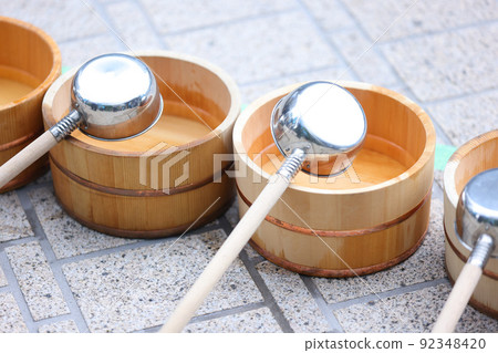 Preparation for sprinkling water in summer 92348420