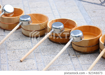 Preparation for sprinkling water in summer 92348873