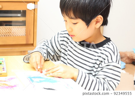 小男孩畫 小男孩畫 92349555