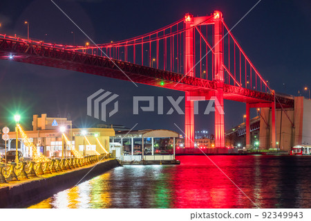 《福岡縣》北九州市若戶橋夜景 《福岡縣》北九州市若戶橋夜景 92349943