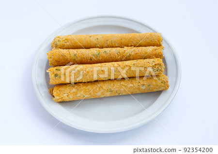 Crispy egg rolls with seaweed Crispy egg rolls with seaweed 92354200