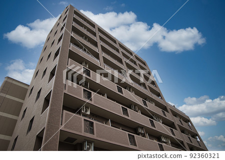 新建的公寓 新建的公寓 92360321