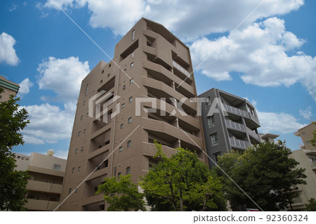 新建的公寓 新建的公寓 92360324