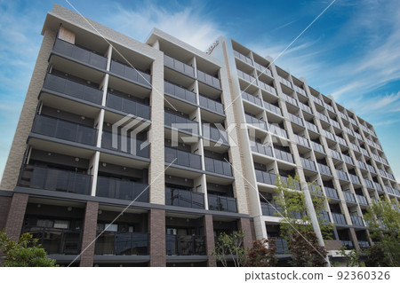 Newly built apartment 92360326