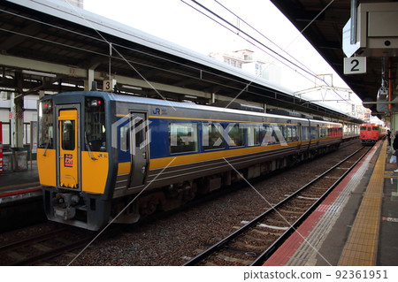 Limited Express Super Matsukaze (San-In Line: Tottori⇔Masuda) Limited Express Super Matsukaze (San-In Line: Tottori⇔Masuda) 92361951