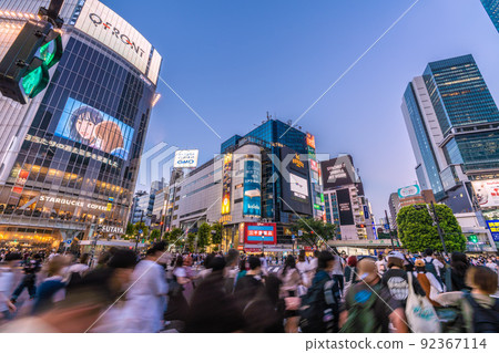 日本東京城市景觀全國超過190,000個,東京超過30,000個,是有史以來最高的。 BA.5 ...澀谷的成人風格和摩天大樓= 7月22日 日本東京城市景觀全國超過190,000個,東京超過30,000個,是有史以來最高的。 BA.5 ...澀谷的成人風格和摩天大樓= 7月22日 92367114