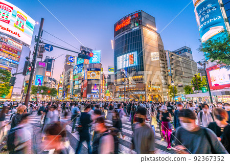 Tokyo cityscape in Japan Over 190,000 nationwide, over 30,000 in Tokyo, the highest ever. BA.5 nightmare ... Shibuya is a threatening crowd = July 22 Tokyo cityscape in Japan Over 190,000 nationwide, over 30,000 in Tokyo, the highest ever. BA.5 nightmare ... Shibuya is a threatening crowd = July 22 92367352