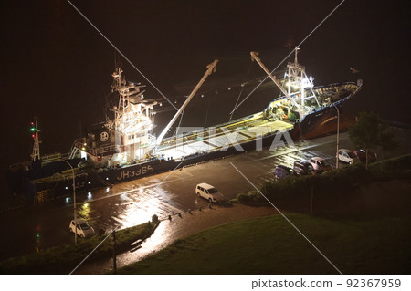 等待出發的漁船 92367959