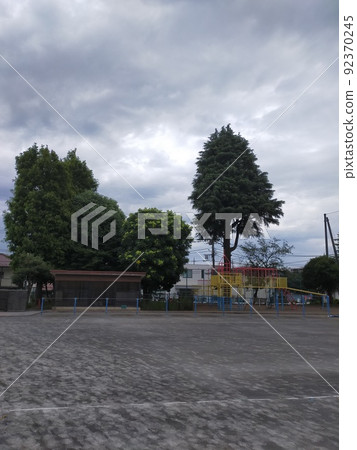 Primary school grounds 92370245