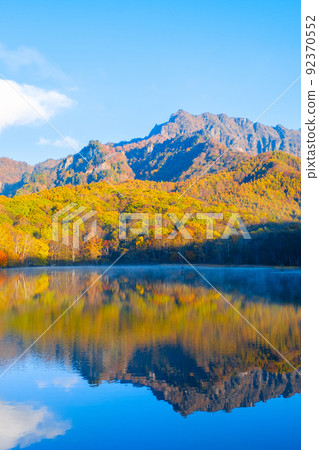 Togakushi / Kagamiike (Autumn) Togakushi / Kagamiike (Autumn) 92370552