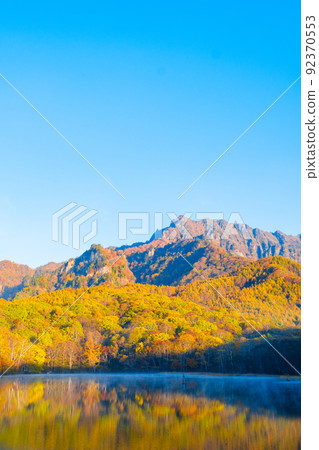 Togakushi / Kagamiike (Autumn) 92370553