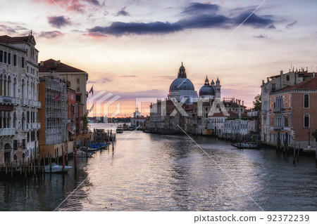 Accademia Bridge Sunrise View 92372239