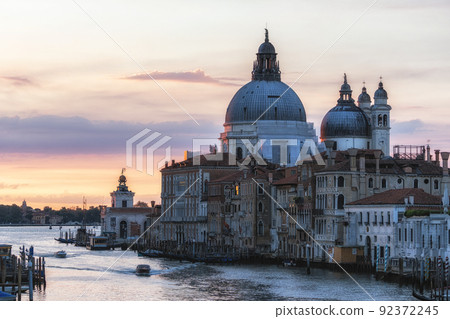 Accademia Bridge Sunrise View Accademia Bridge Sunrise View 92372245