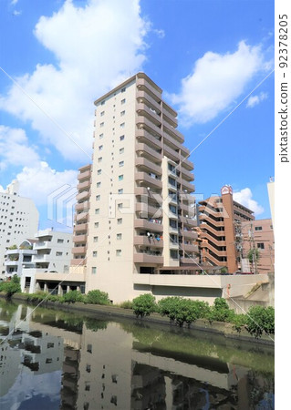 綠色公司千代田 綠色公司千代田 92378205