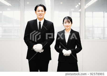 戴白手套的男女(估價師/當舖) 戴白手套的男女(估價師/當舖) 92378901