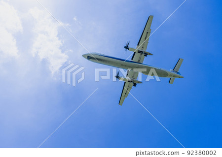 "Airplane" Bombardier DHC-8 Dash 8 (DHC-8-400) "Airplane" Bombardier DHC-8 Dash 8 (DHC-8-400) 92380002