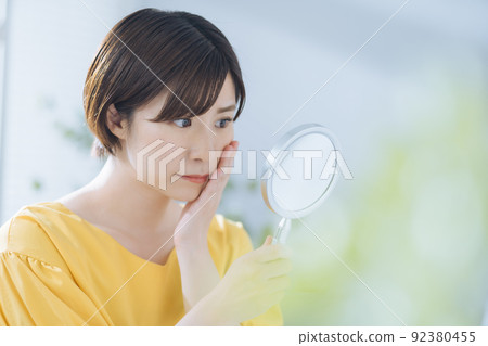 女性皮膚護理煩惱 92380455