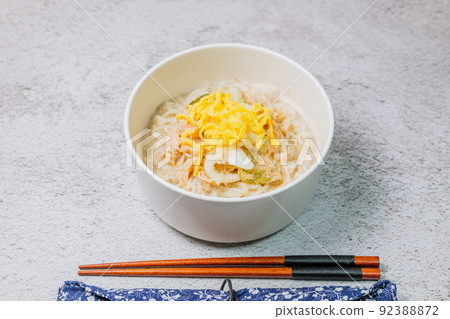 Summer Korean Food Chogye Noodles with Dongchimi and Egg Summer Korean Food Chogye Noodles with Dongchimi and Egg 92388872