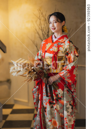 紅色風衣大風衣婚禮 92398963