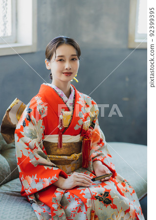 紅色風衣大風衣婚禮 92399395