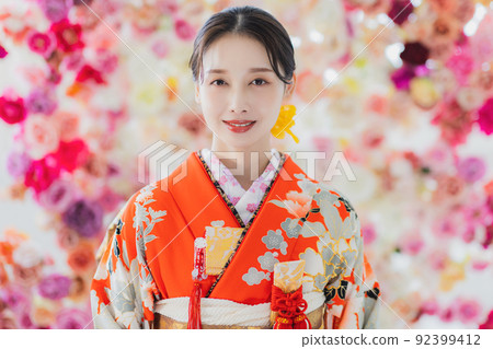 紅色風衣大風衣婚禮 92399412