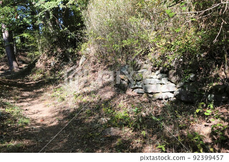 與外山城 與外山城 92399457