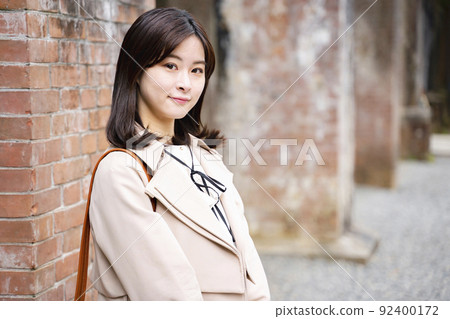 A woman sightseeing in Kyoto A woman sightseeing in Kyoto 92400172