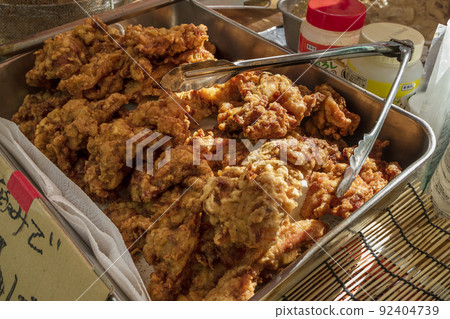 Deep-fried chicken, deep-fried cartilage, festival, fair food, chicken food 92404739