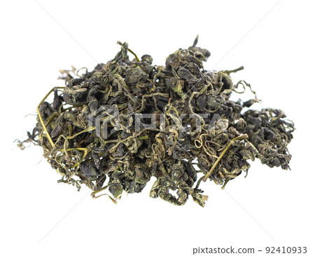 Dry gynostemma pentaphyllum leaf isolated on white blackground. Jiaogulan or Miracle grass. Chinese herbal tea. Dry gynostemma pentaphyllum leaf isolated on white blackground. Jiaogulan or Miracle grass. Chinese herbal tea. 92410933
