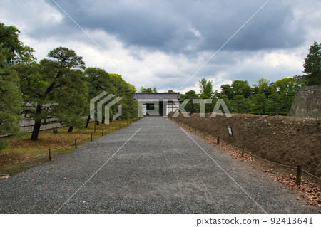 日本京都二條城桃山門 日本京都二條城桃山門 92413641